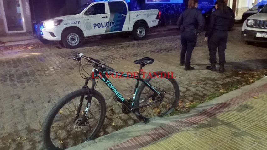 Joven ciclista resultó con golpes en siniestro vial