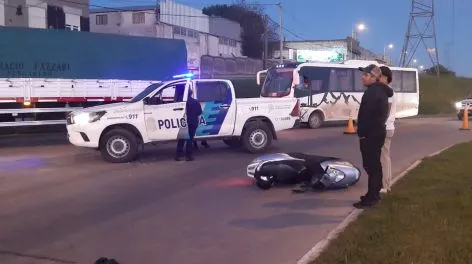 Motociclista herido en siniestro vial en Aeronáutica Argentina y Ruta Nacional 226