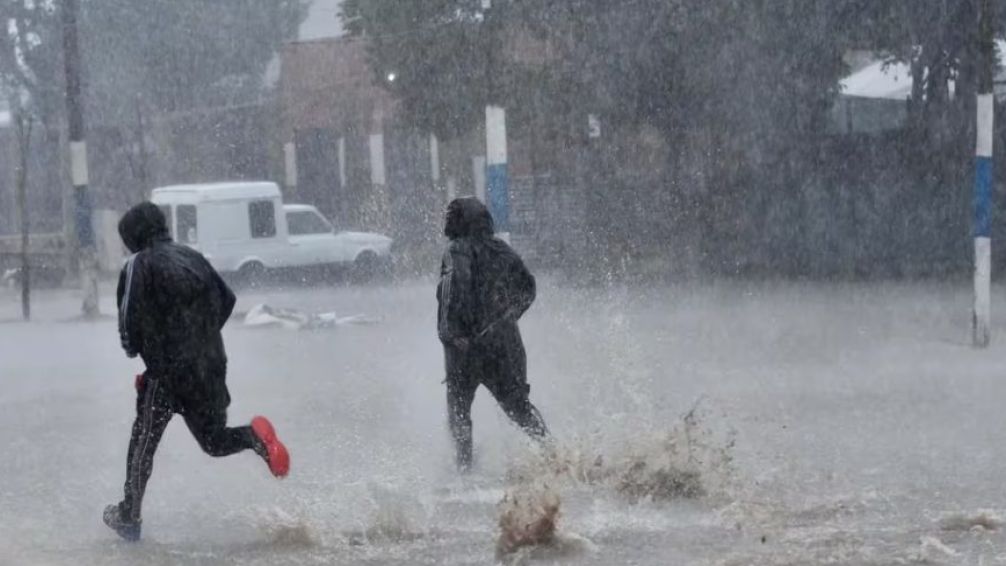 Rigen Alertas Naranja Y Amarillo Por Tormentas Fuertes En Doce Provincias