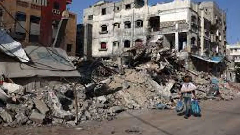 Bombardeo israelí causa al menos 40 muertes en Rafah