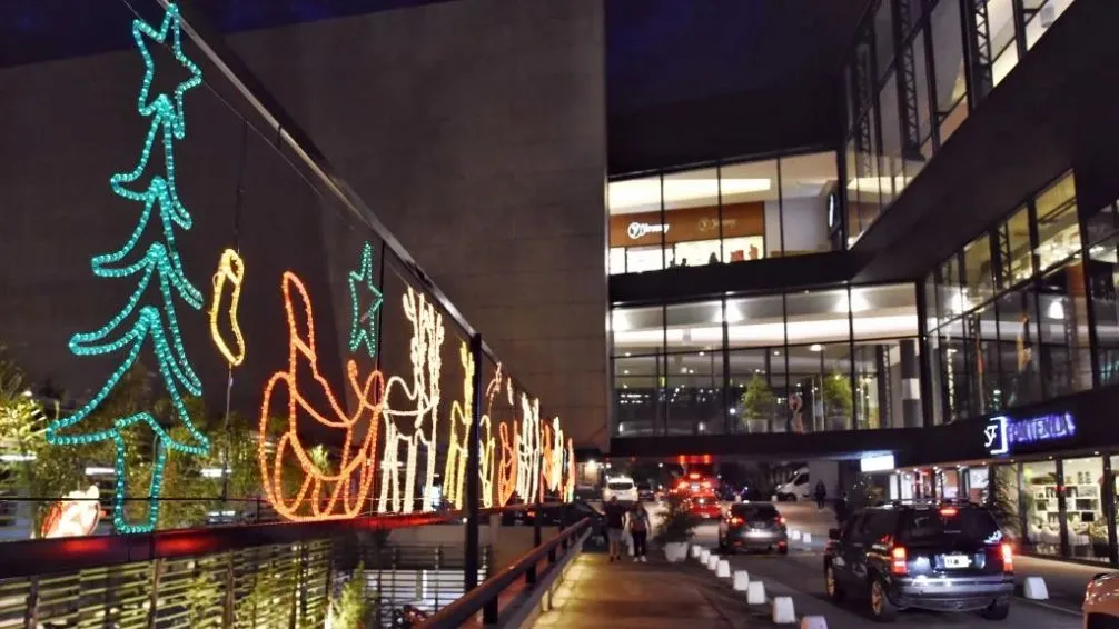 El Paseo Aldrey comienza a vestirse de clima navideño