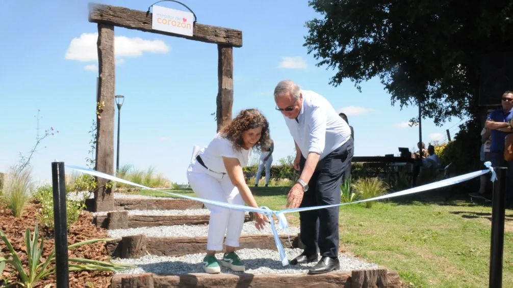 Corazón de la Sierra inauguró el "Mirador del Corazón" en su 20º Aniversario