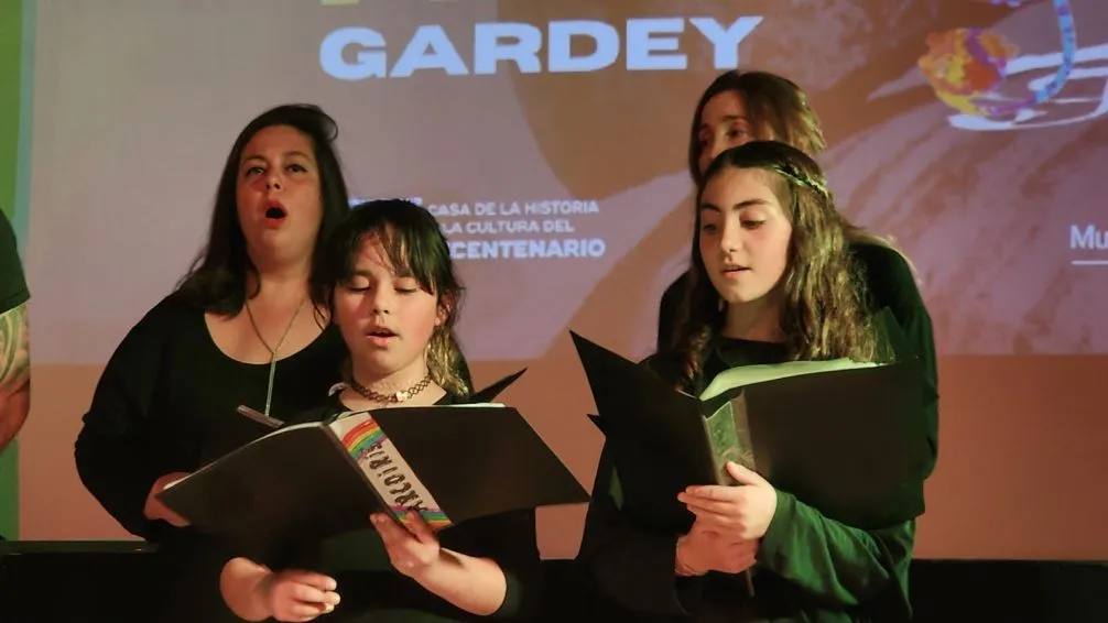 Coro Municipal de la Tercera Edad y Coro de Gardey: dos elencos estables que se consolidan y se destacan por su música