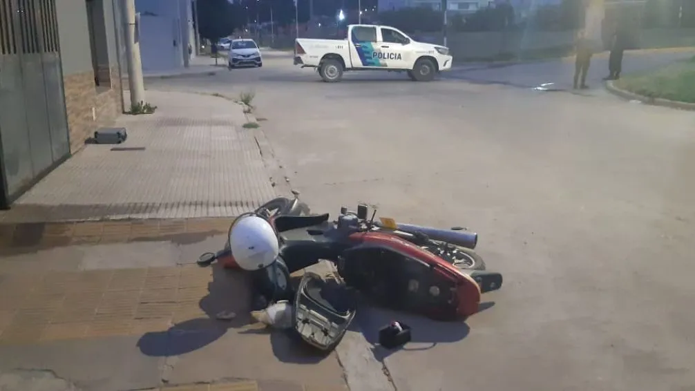 Motociclista hospitalizado tras choque en Arenales y Ezeiza