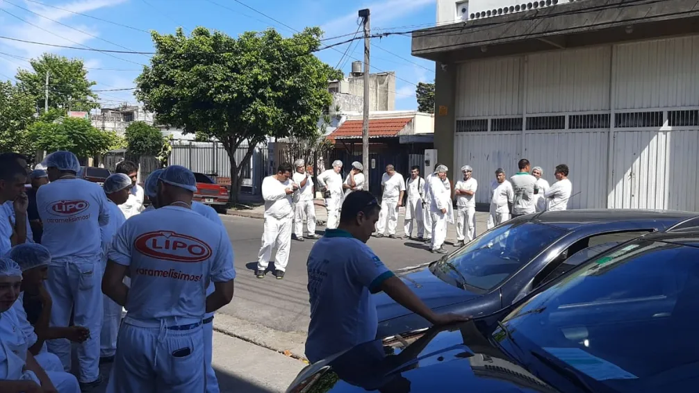 Remedios de Escalada: peligra la producción en la histórica fábrica de golosinas Lipo 