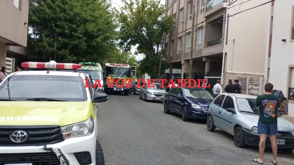 Una mujer murió al incendiarse su departamento en calle Saavedra al 700