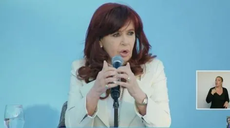 Cristina Kirchner le pidió "un golpe de timón" a Milei