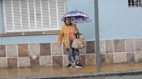 Jueves tormentoso: "ocasional caída de granizo y ráfagas de hasta 80 km/h"