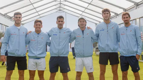 Copa Davis: la Argentina ganó un partido, perdió otro y ahora definirá el pase a la semifinal en el dobles