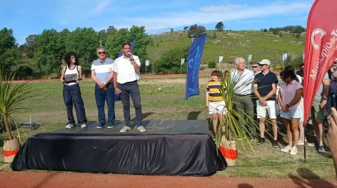 Tandil ya cuenta con una pista de atletismo sintética en el Polideportivo Municipal