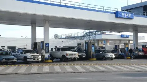 Autoservicio: gremios se solidarizan con trabajadores estacioneros y advierten sobre pérdidas económicas