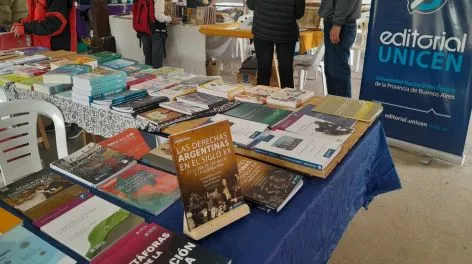 Editorial UNICEN con presencia en Ferias de la región