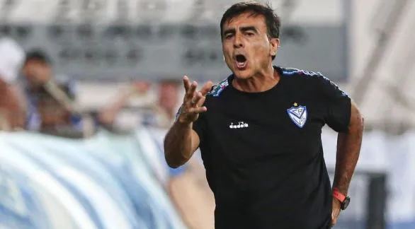 Quinteros dejó Vélez y podría dirigir a Gremio