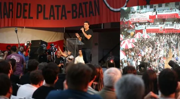 Acto multitudinario de la UCR bonaerense en Mar del Plata