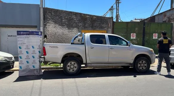 Recuperan camioneta robada