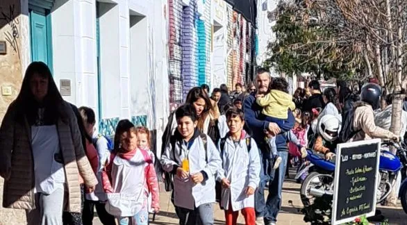 Familia tipo necesita 287.000 pesos para el inicio de clases 