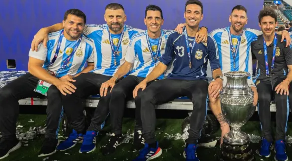 Sorpresa en la Selección argentina: un integrante del cuerpo técnico de Scaloni anunció su salida